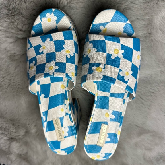 Larroude BlueWhite Checkered Daisy Miso SuperChunky Platforms NWOT Size 8.5 - Picture 9 of 16